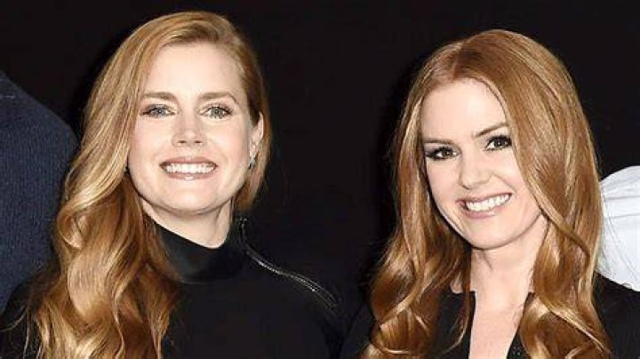 Amy Adams & Isla Fisher Isla fisher, Amy adams, Beautiful celebrities
