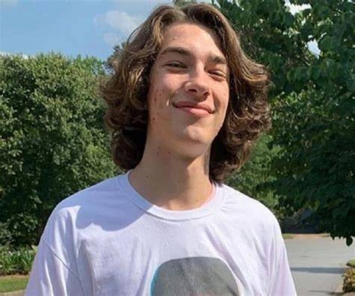 Baylen Levine Age, Net Worth, Girlfriend, Family, Height and Biography