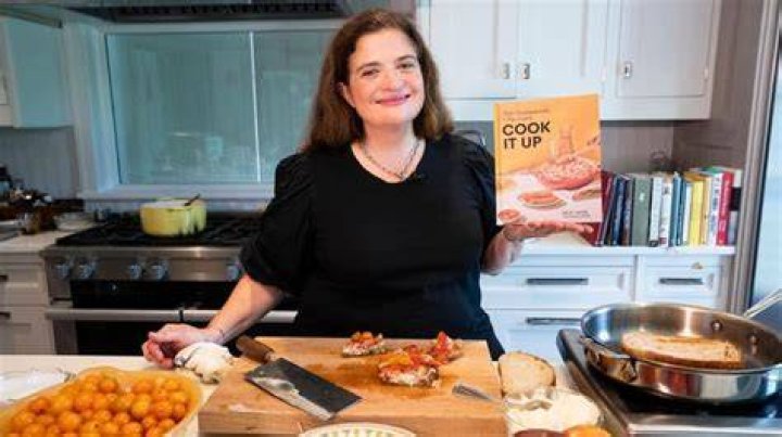 Chef Alex Guarnaschelli's chicken cutlet sandwich and macaroni salad