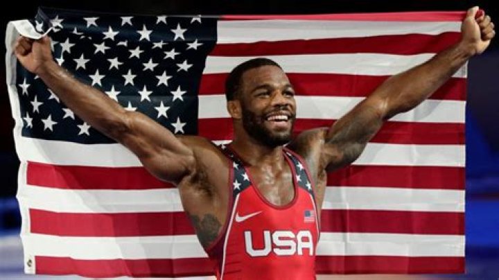 Jordan Burroughs' Net Worth, Height, Weight, Wife Biography