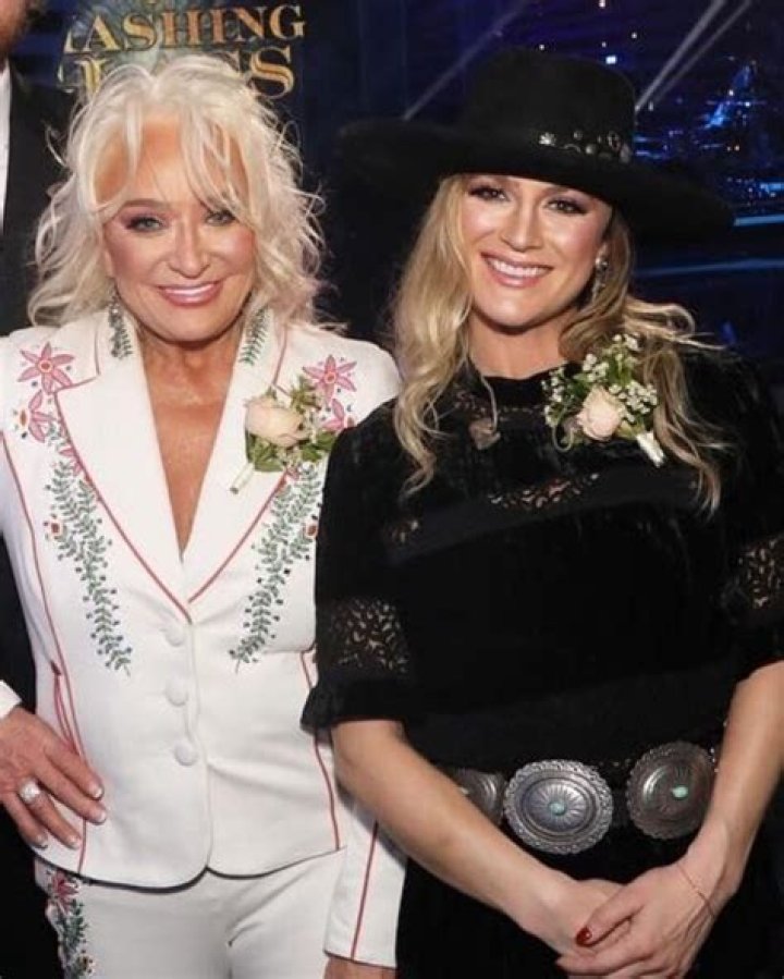 Presley Tanita Tucker Everything About Tanya Tucker&rsquo;s Daughter Salary