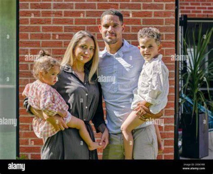 Uncovering The Bond With His Parents Through A Poignant Photo