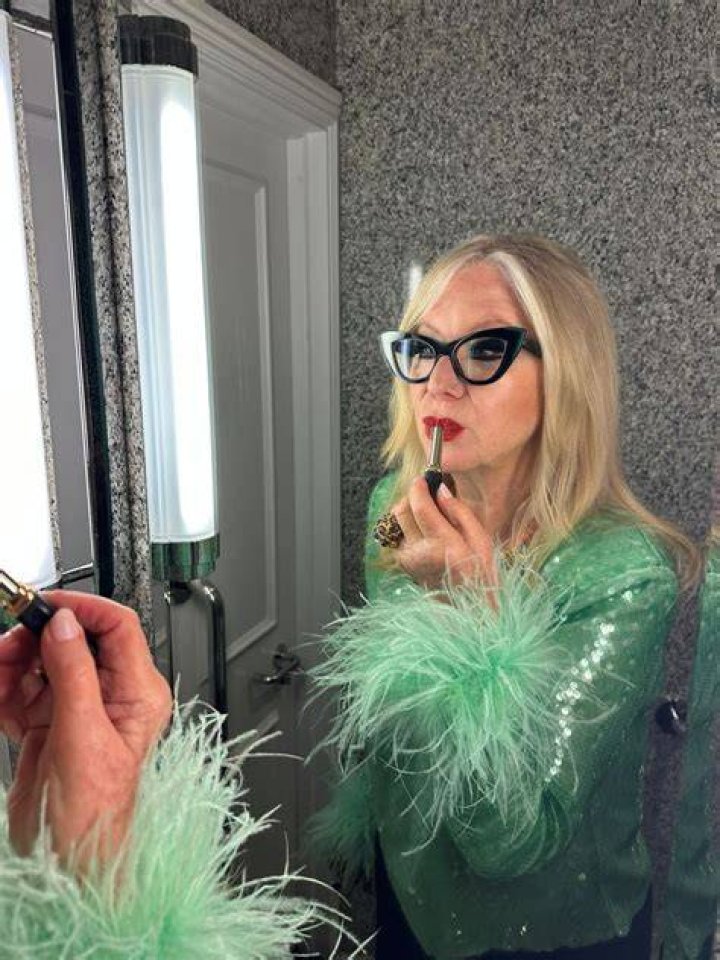 Unveil The Extraordinary World Of Val Garland Glasses